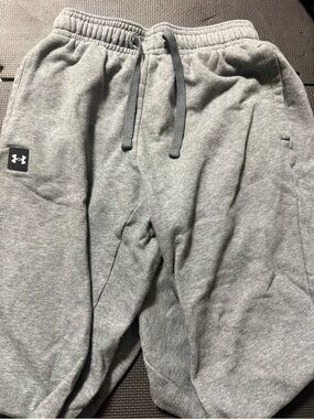 Under Armour Heather Gray Drawstring Sweatpants